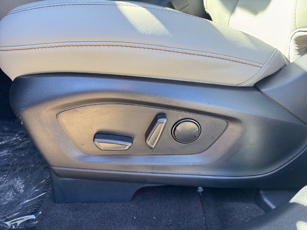 2027 Ford Explorer Active 200A