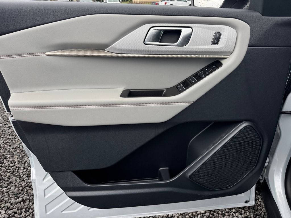 2026 Ford Explorer Active 200A