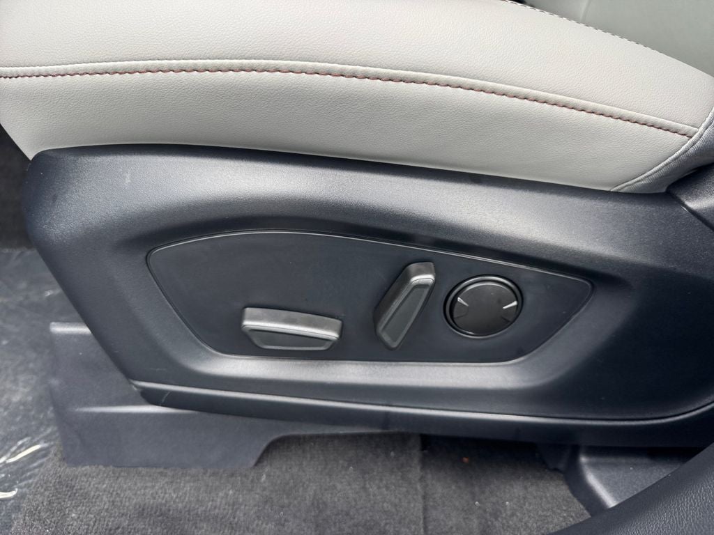 2026 Ford Explorer Active 200A
