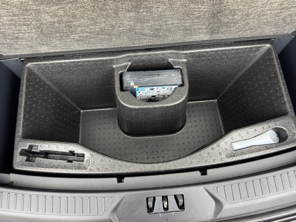 2027 Ford Explorer Active 200A