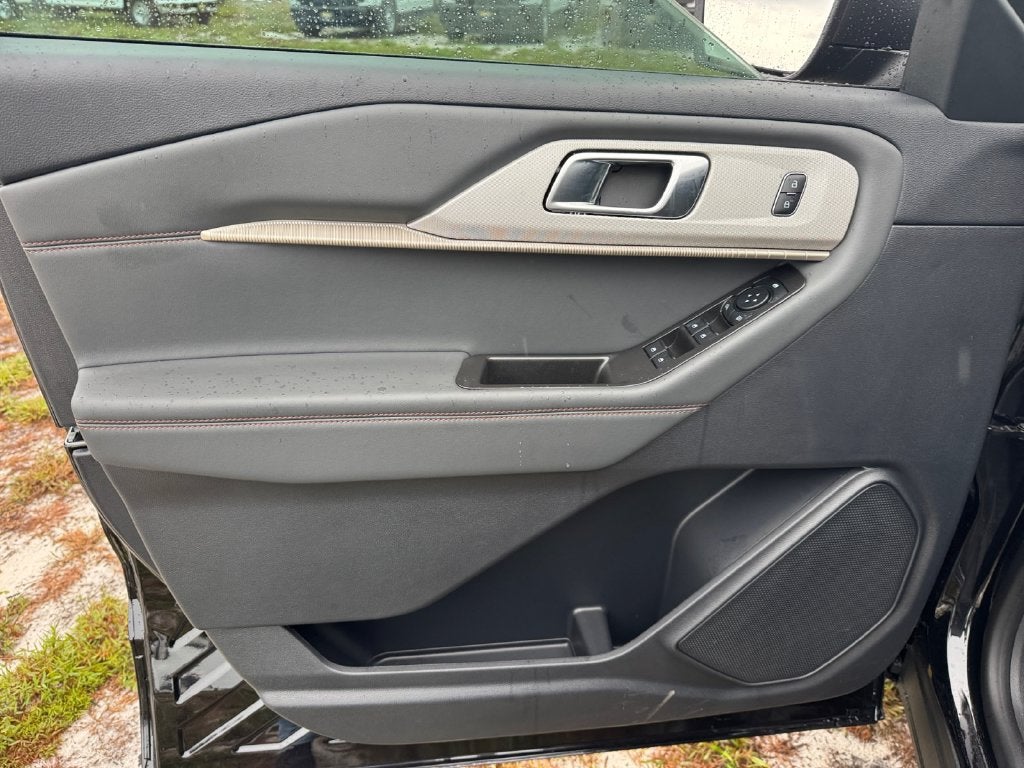 2027 Ford Explorer Active 200A