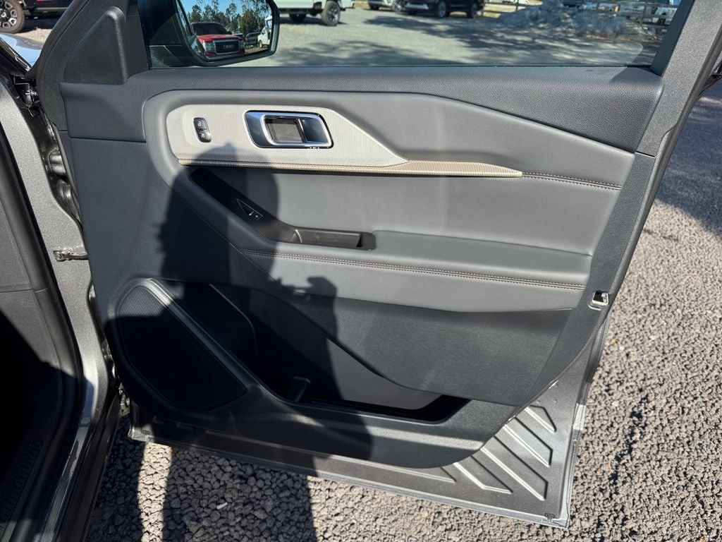 2026 Ford Explorer Active 200A