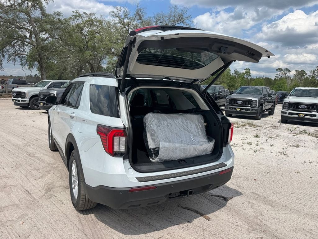 2026 Ford Explorer Active 200A