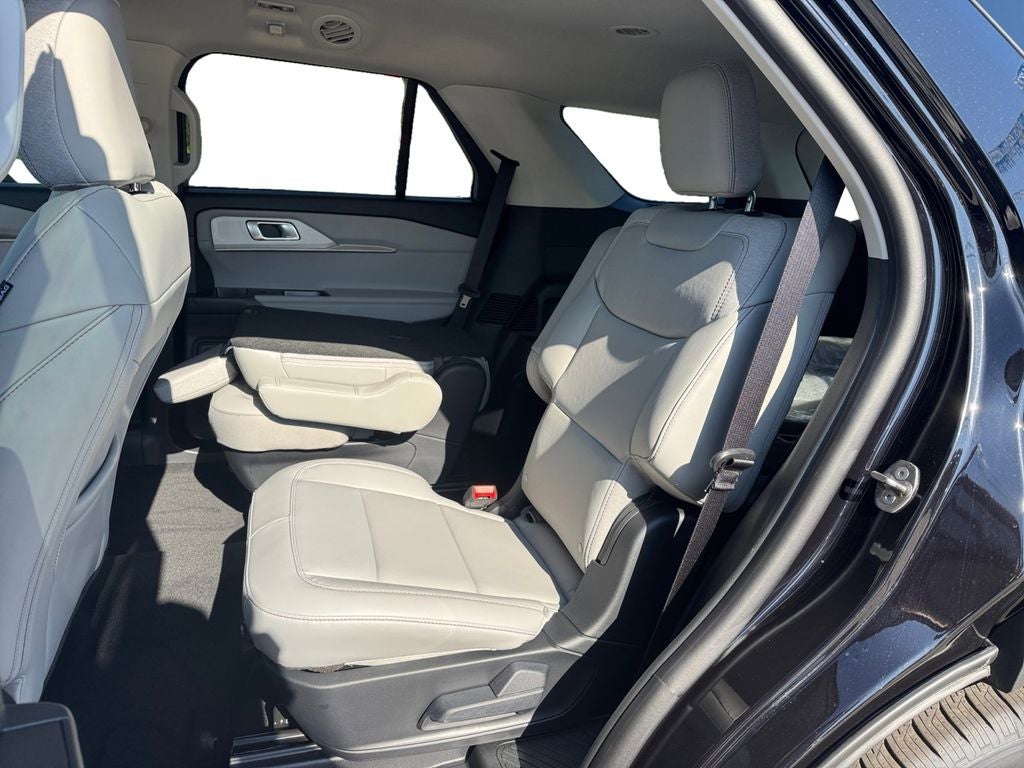 2026 Ford Explorer Active 200A