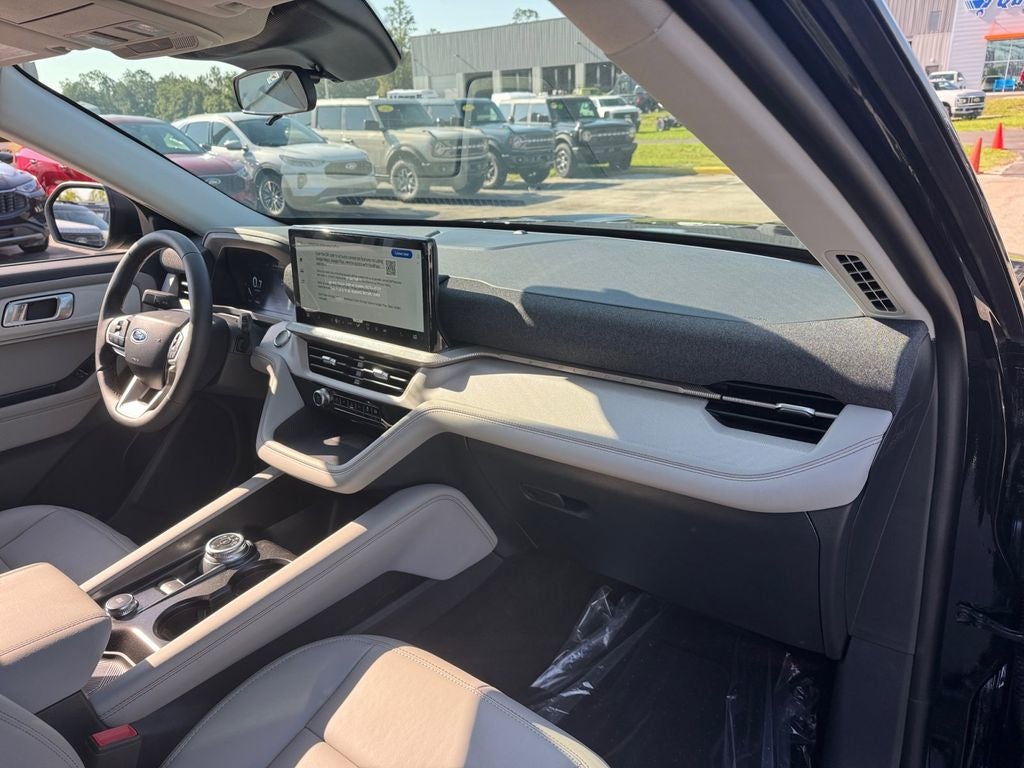 2026 Ford Explorer Active 200A