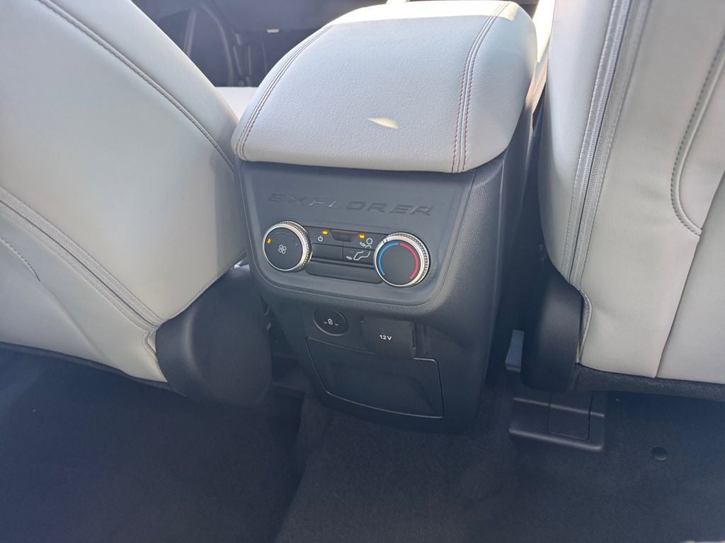 2026 Ford Explorer Active 200A