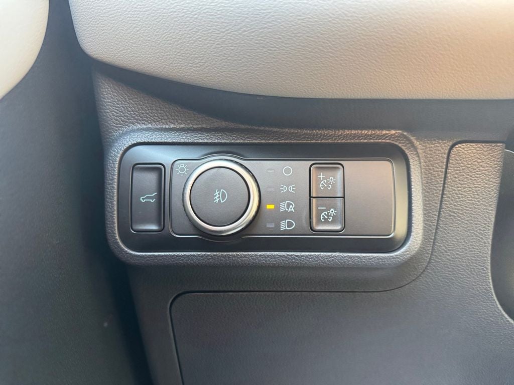 2026 Ford Explorer Active 200A