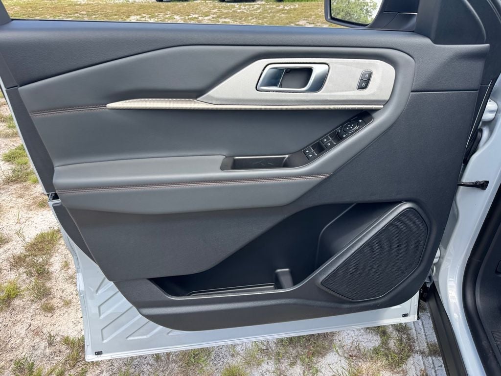 2026 Ford Explorer Active 200A