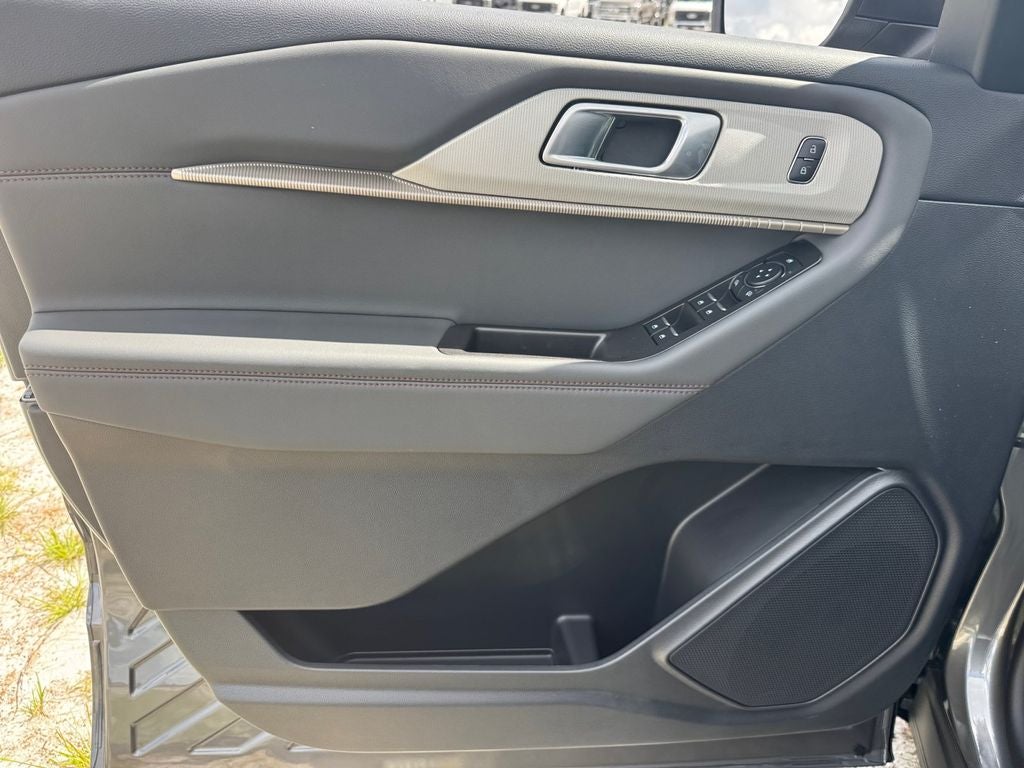 2026 Ford Explorer Active 200A