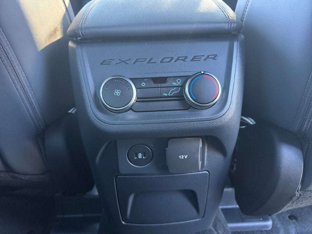 2027 Ford Explorer Active 200A