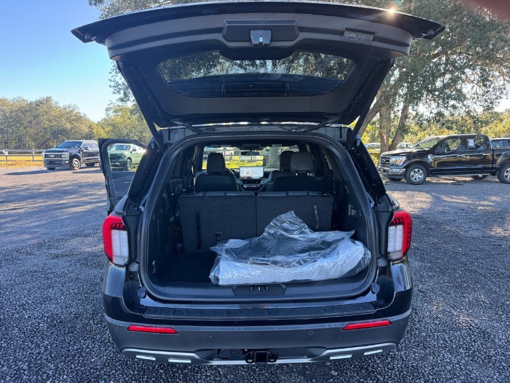 2027 Ford Explorer Active 200A