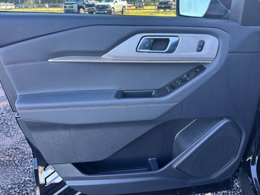 2027 Ford Explorer Active 200A
