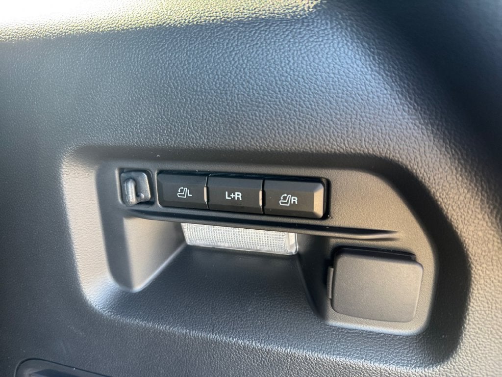 2027 Ford Explorer Platinum 600A