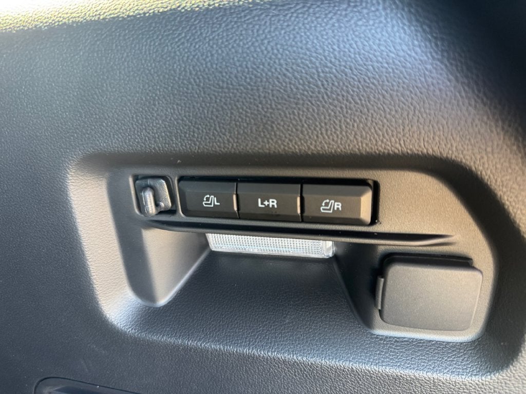 2027 Ford Explorer Platinum 600A
