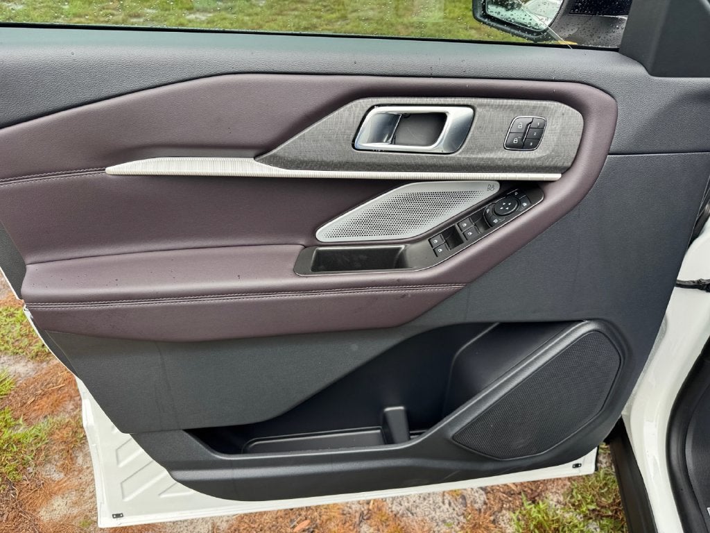 2027 Ford Explorer Platinum 600A