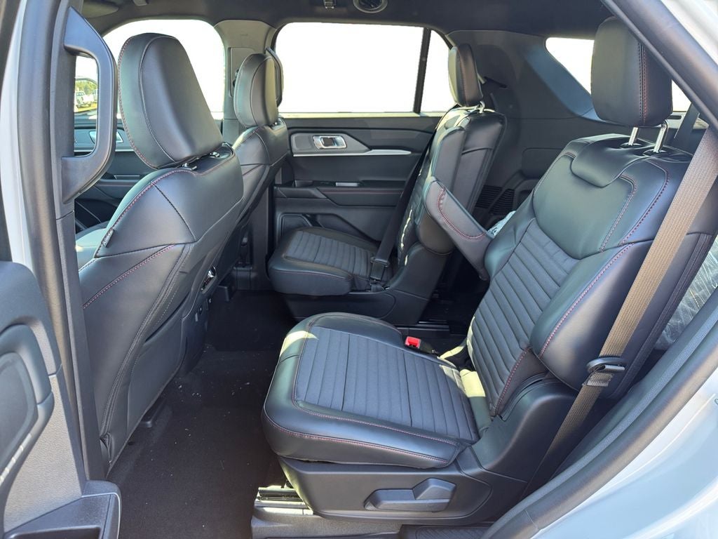 2026 Ford Explorer ST-Line 300A