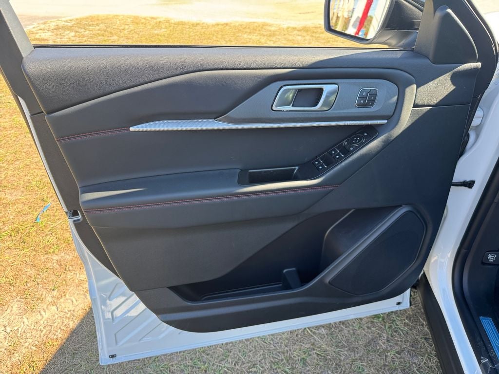 2026 Ford Explorer ST-Line 300A