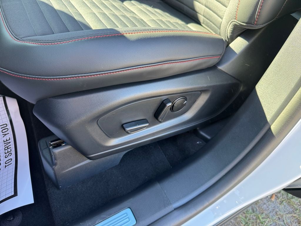 2026 Ford Explorer ST-Line 300A