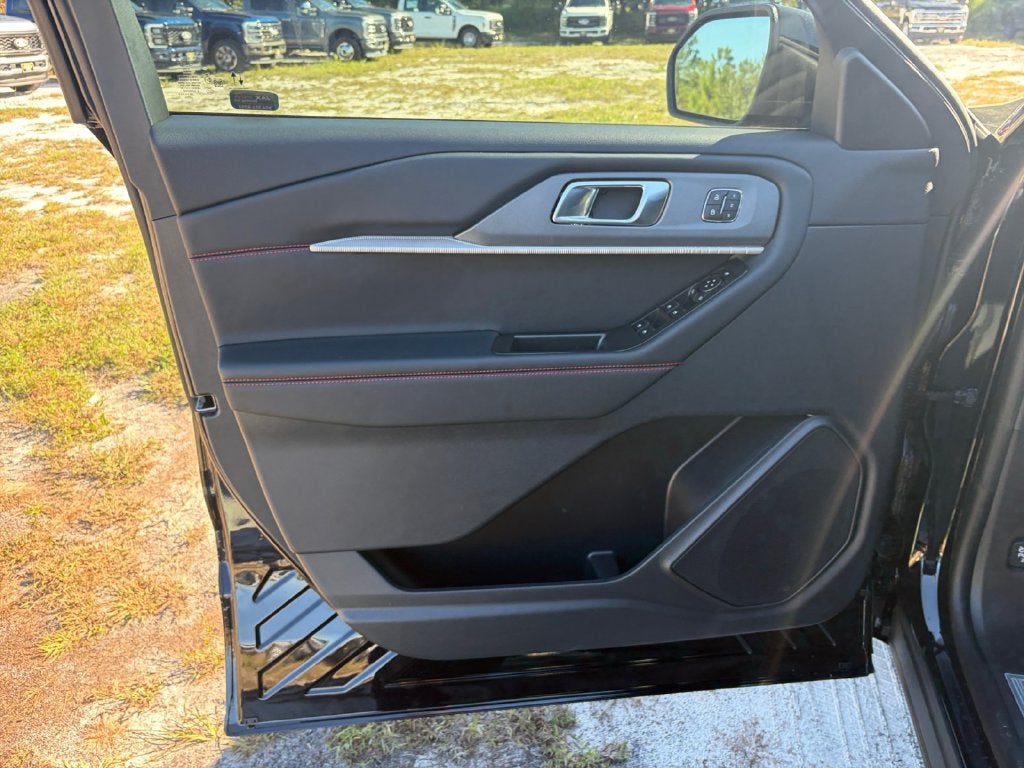 2027 Ford Explorer ST-Line 300A