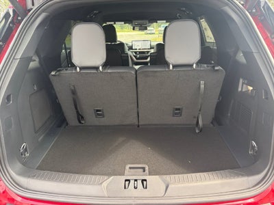 2027 Ford Explorer ST-Line 300A