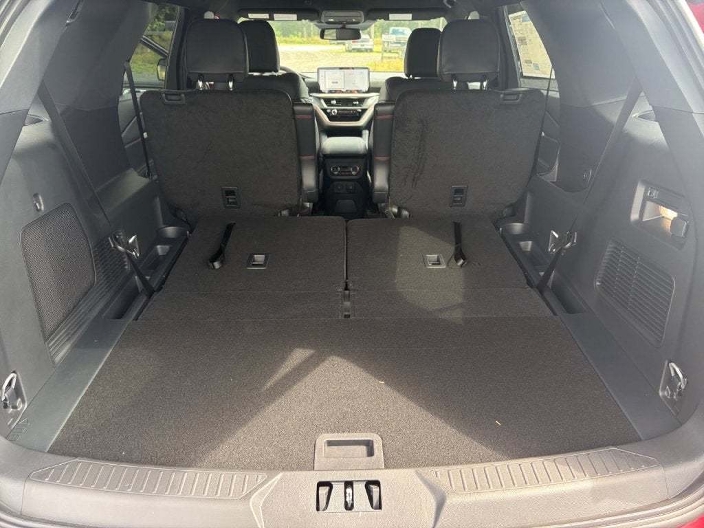 2027 Ford Explorer ST-Line 300A