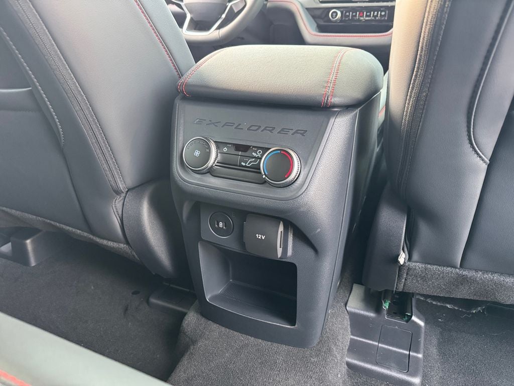 2026 Ford Explorer ST-Line 300A