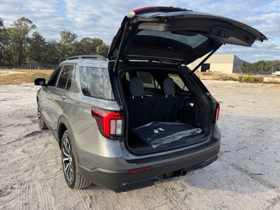 2026 Ford Explorer ST-Line 300A