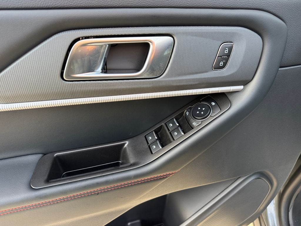 2026 Ford Explorer ST-Line 300A