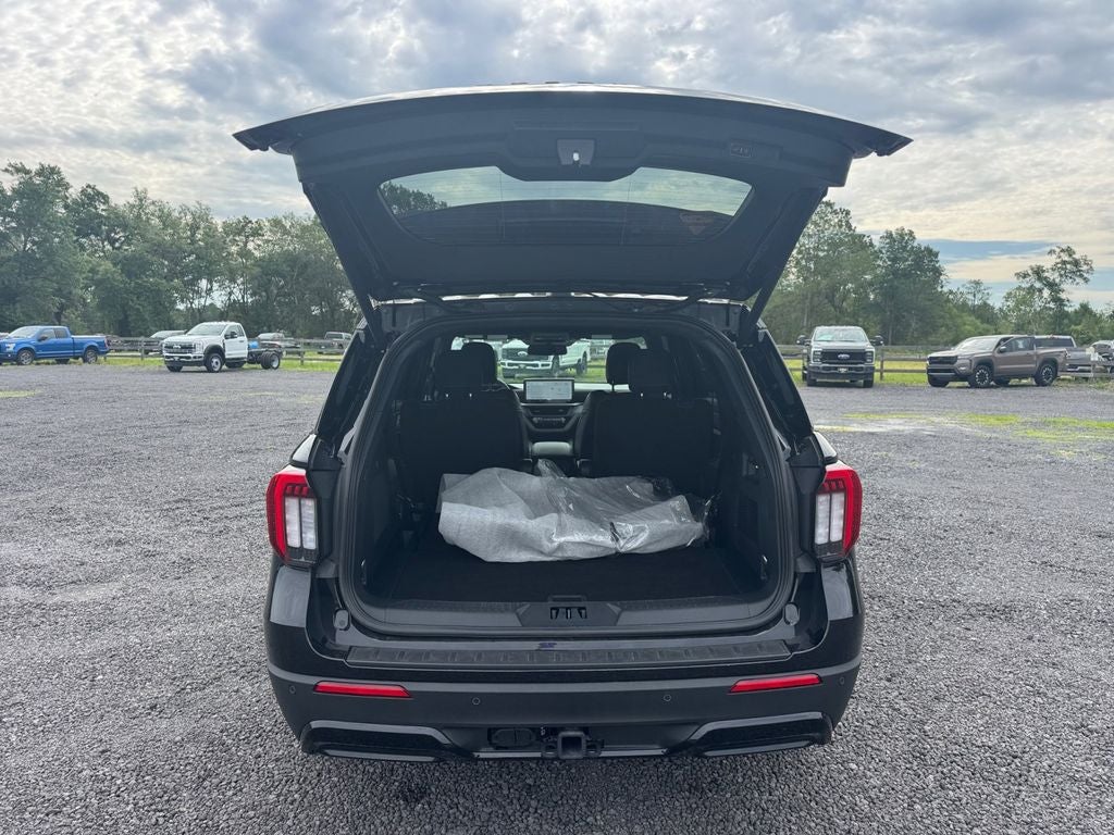 2026 Ford Explorer ST-Line 300A