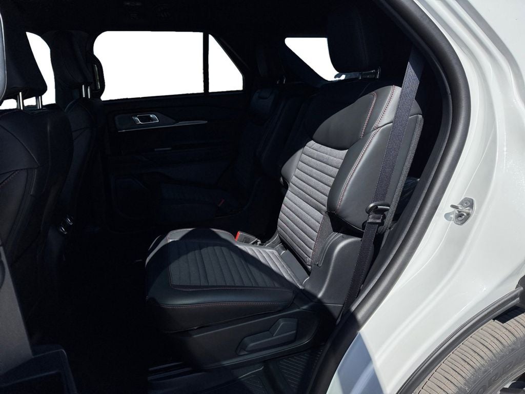 2026 Ford Explorer ST-Line 300A