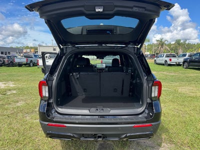 2026 Ford Explorer ST-Line 300A