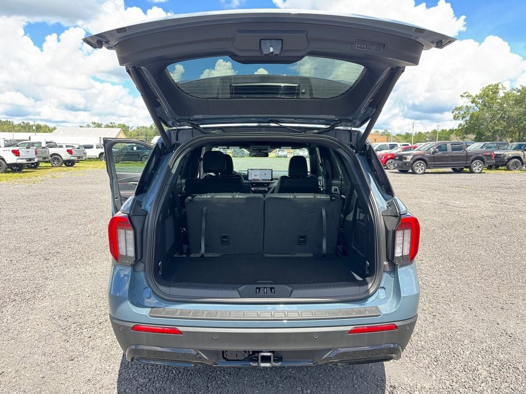 2026 Ford Explorer ST-Line 300A