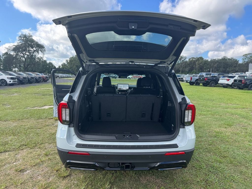 2027 Ford Explorer ST-Line 300A