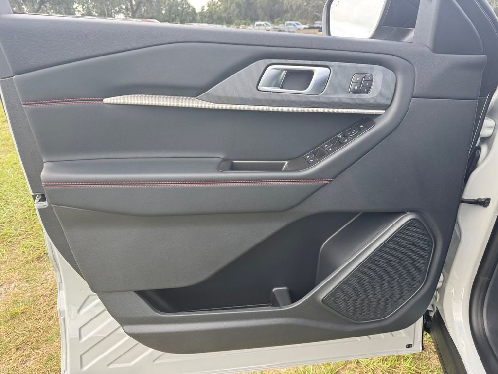 2027 Ford Explorer ST-Line 300A