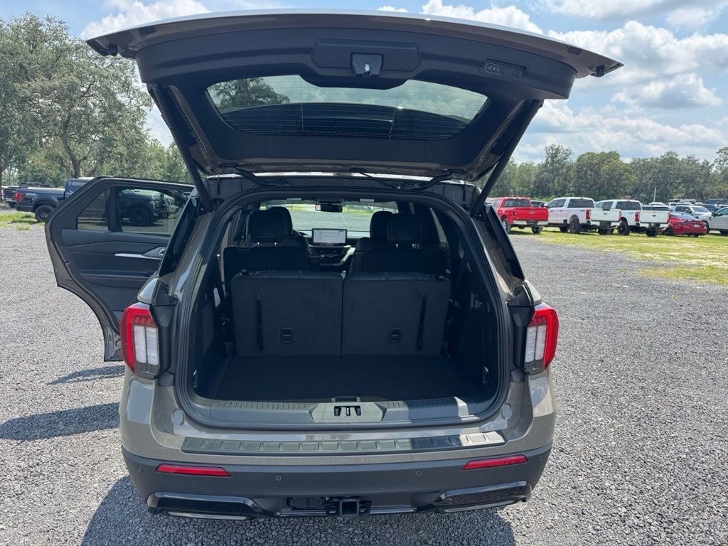 2026 Ford Explorer ST-Line 300A