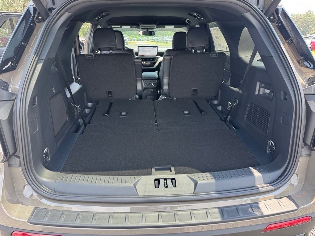 2026 Ford Explorer ST-Line 300A