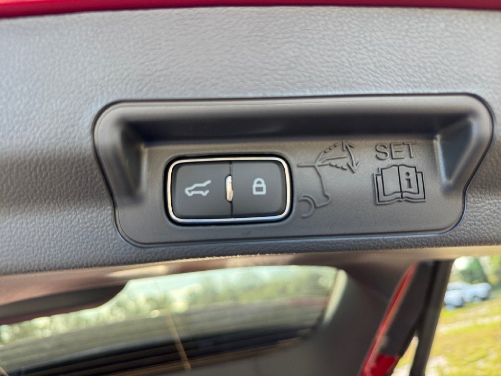 2026 Ford Explorer ST-Line 300A