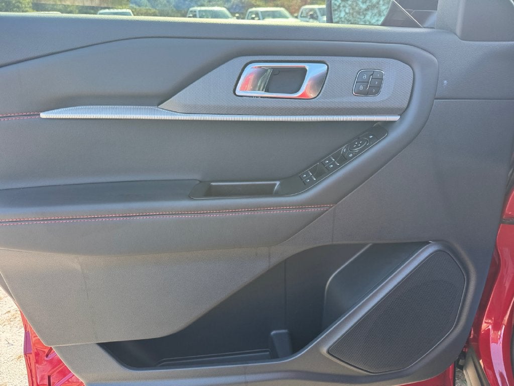 2026 Ford Explorer ST-Line 300A