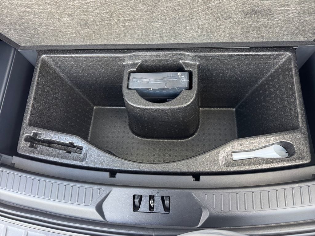 2026 Ford Explorer Active 200A