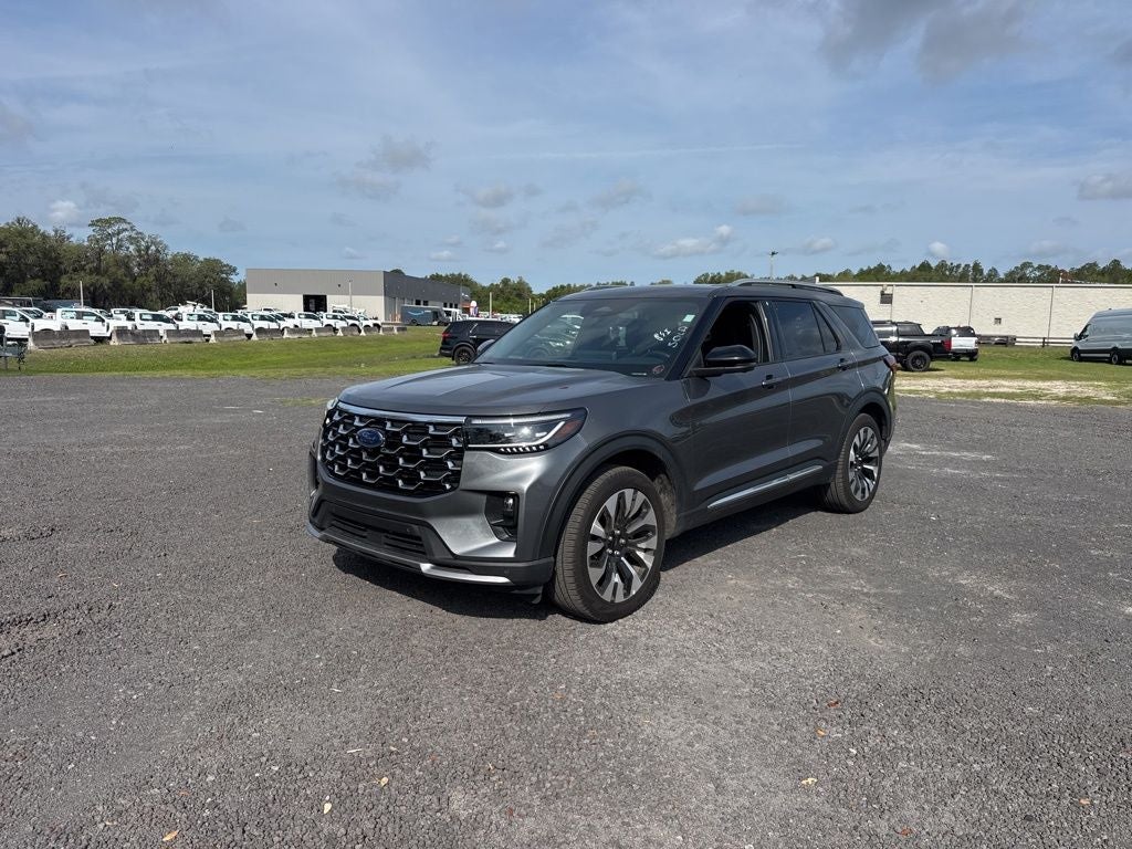 2025 Ford Explorer's photo