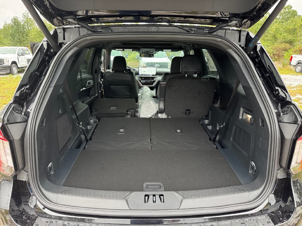 2027 Ford Explorer ST 400A