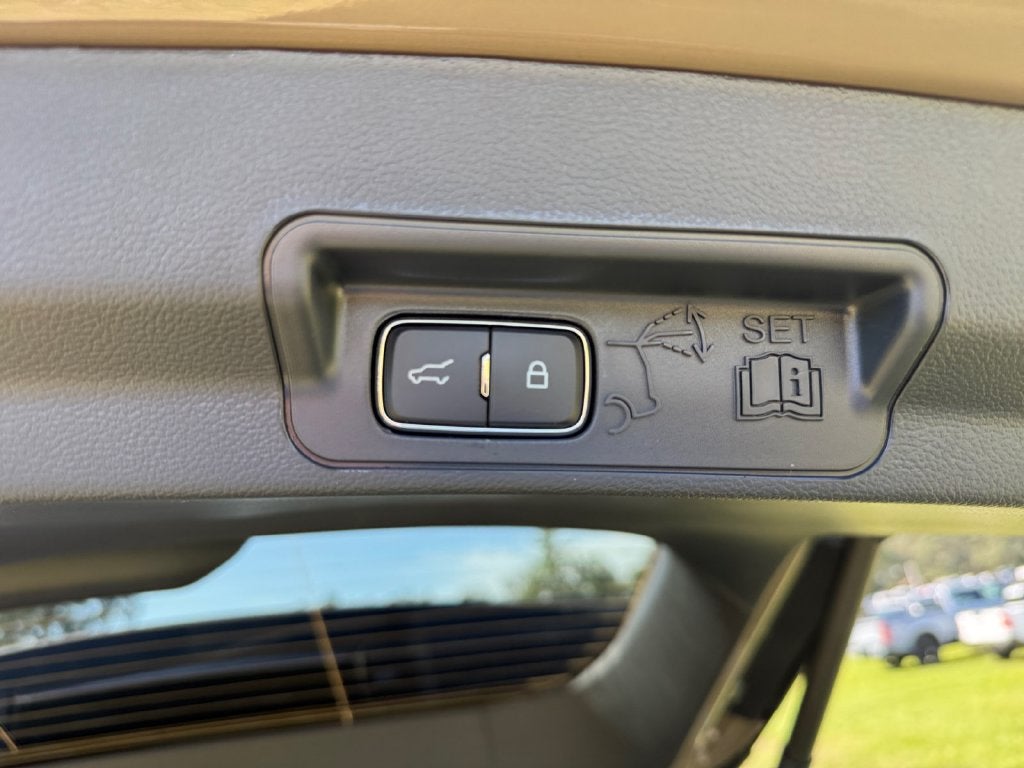 2026 Ford Explorer Tremor 800A