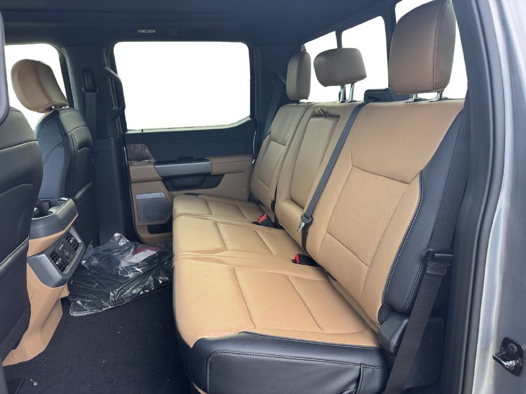 2027 Ford F-250SD Lariat 608A