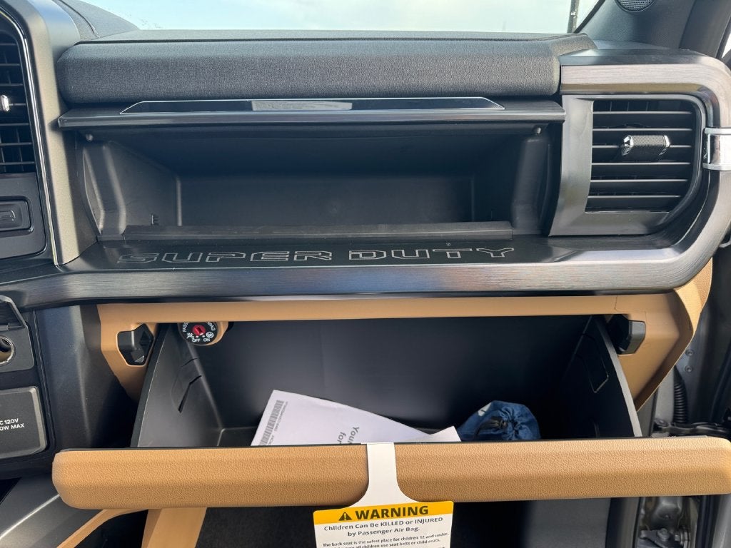 2027 Ford F-250SD Lariat 608A