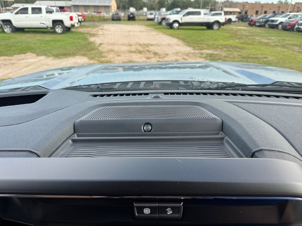 2027 Ford F-250SD Lariat 608A