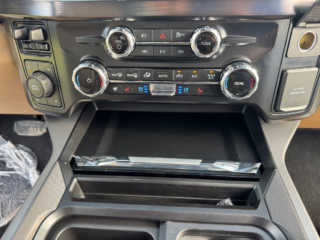 2027 Ford F-250SD Lariat 608A
