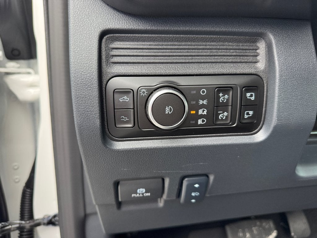 2027 Ford F-250SD Platinum 703A