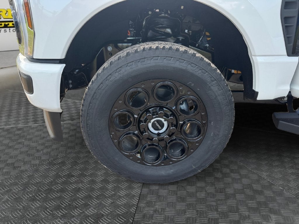 2027 Ford F-250SD Lariat 608A