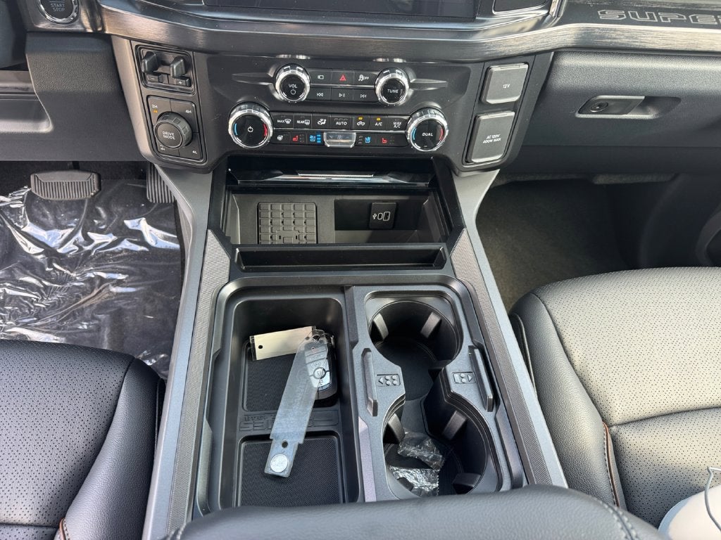 2027 Ford F-250SD Lariat 608A