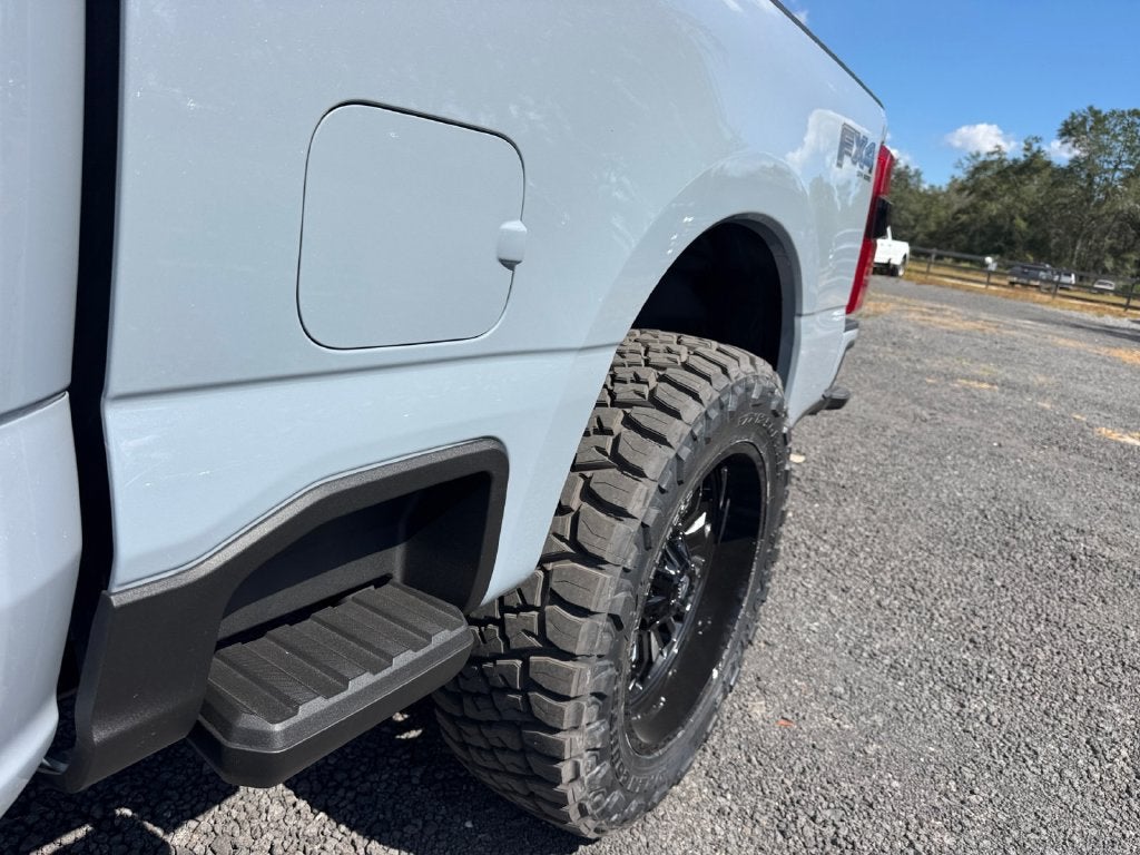 2027 Ford F-250SD Lariat 608A